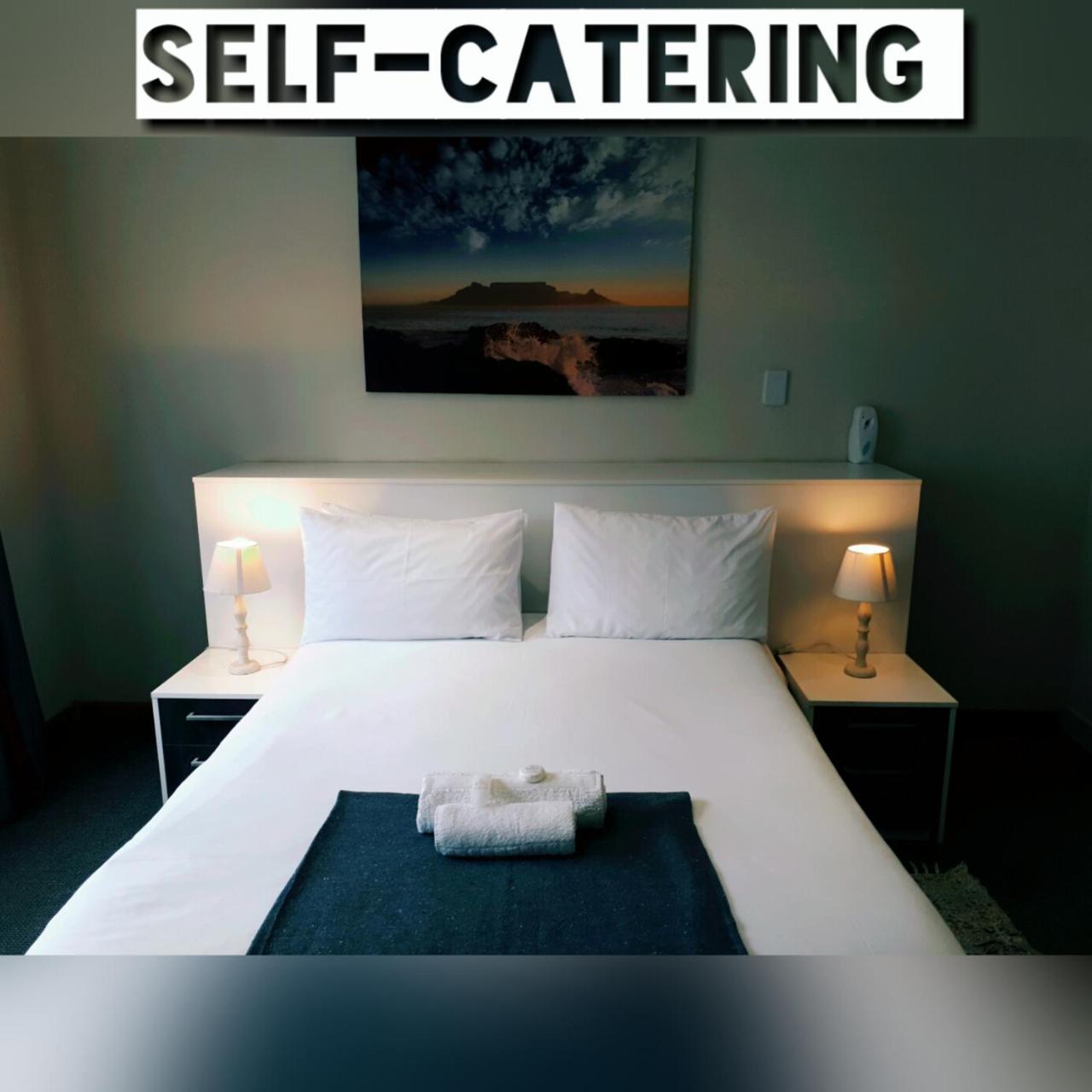 Midrand Guesthouse - Tasa Екстер'єр фото
