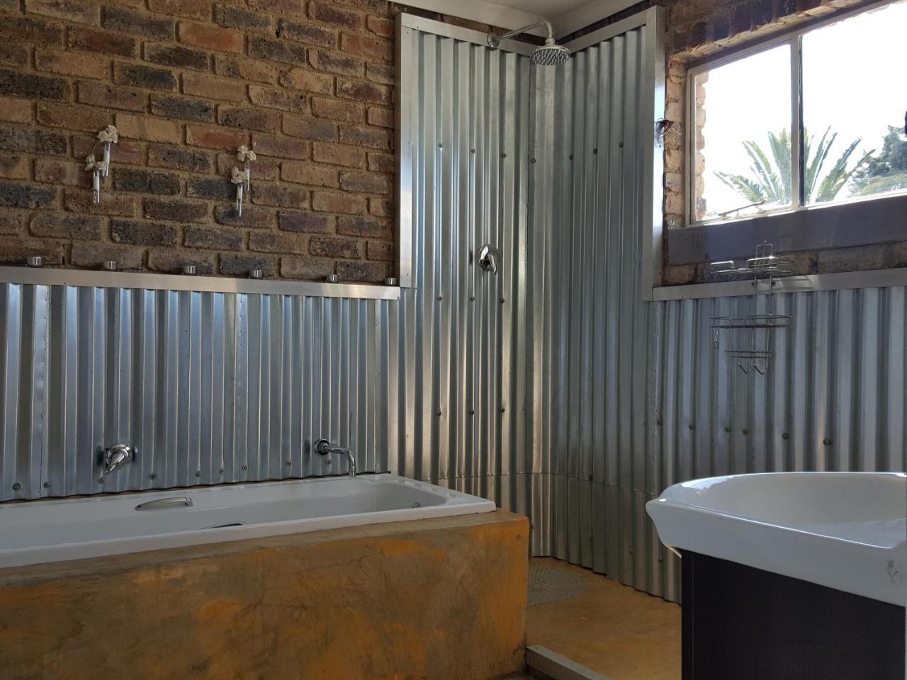 Midrand Guesthouse - Tasa Екстер'єр фото